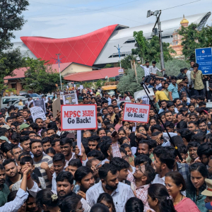 Pune MPSC protest: Aspirants demand chairman’s resignation, transparency in recruitment exams