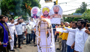 Punjab shutdown as sanitation workers protest police lathi-charge