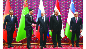 Putin pledges closer ties with ex-Soviet neighbours