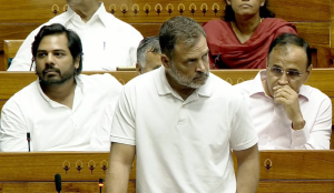 Rahul slams DU over its 'stay away from Jantar Mantar' warning to students