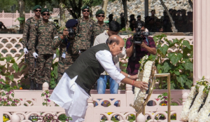 Rajnath, Army chief lay wreaths at war memorial to pay tributes to Kargil heroes