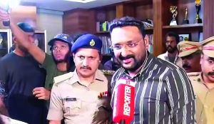 Reporter TV MD held for keeping 67 litres of liquor in Kerala