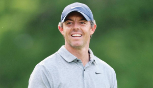 Rory McIlroy stumbles at Masters, shares lead