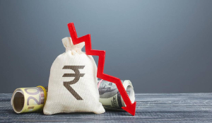 Rupee Falls to 94.82 Against US Dollar, Nears Record Low Amid Rising Crude Prices