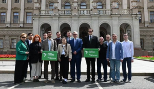 Russia's Yabloko, only party opposing Ukraine war barred from election