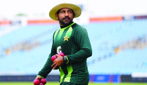 Sarfaraz denies knowing about PCB’s threat to end England tour