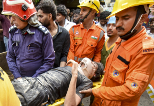 Satya Niketan residents flag waterlogging and unsafe construction after hostel collapse
