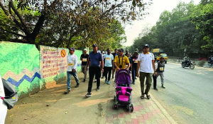 SC declares right to walk on footpath a fundamental right