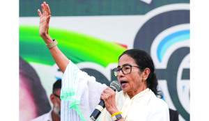 SC gives ECI four months to settle TMC dispute