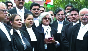 SC lawyers back Jantar Mantar protest with Preamble recital