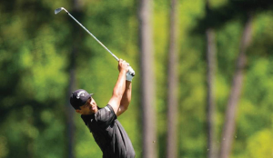 Schauffele’s shot lands in a viewer’s merchandise bag