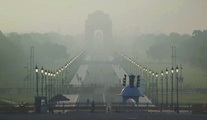 Season’s first dust storm sweeps in after 42.3°C temperature