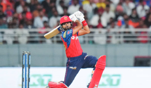 Shreyas leads by example as PBKS beat SRH