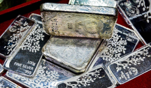 Silver futures fall 4 per cent to ₹2.28 lakh per Kg amid US-Iran deal uncertainty
