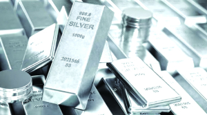Silver soars to INR 2.92 lakh/kg