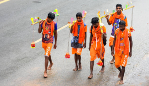 Six Kanwariyas injured as pickup vehicle overturns in Pratapgarh