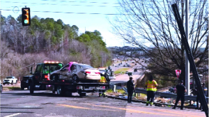 Small plane crash in US  airport leaves pilot dead