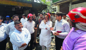 Sood visits Malviya Nagar fire site