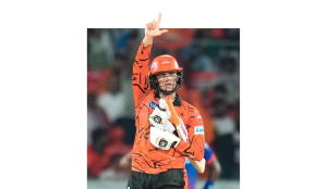SRH beat DC by 47 runs in Hyderabad