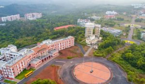 Students protest RSS-linked leader's presence at Vande Mataram seminar in Kerala university, three injured