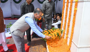 Sukhu remembers Vajpayee, recalls his Himachal connection