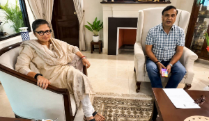 Sushmita Dev meets Himanta Biswa Sarma after quitting TMC, says she wants to continue politics in Assam