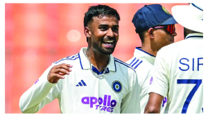 Suthar picks up match haul of seven in big Warwickshire win