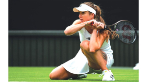 Svitolina digs deep to reach WTA semifinals in Auckland