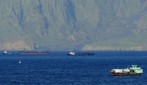 Tehran closes Hormuz over Lebanon fighting