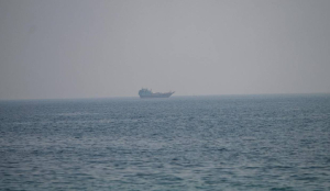Tehran targets Bahrain, Kuwait after US strikes and limits Iran's oil sales over ship attacks