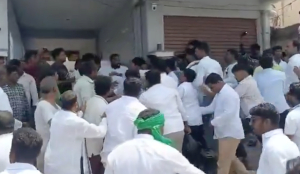 Tension Mounts as BRS Leaders Rush to KCR's Erravalli Residence Amid Congress Siege Call