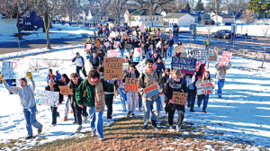 Tensions flare in US as protesters, federal agents repeatedly square off