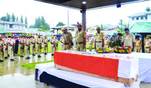 Terror strikes Anantnag, policeman killed in attack caught on CCTV