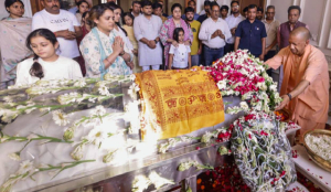 Thousands attend Prateek Yadav’s final journey; Father-in-law performs last rites in Lucknow