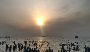 Thousands perform ancestral rites at water bodies in TN on 'Aadi Ammavasai'