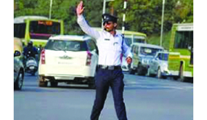 Traffic cop’s quick dash saves crash victim in north Delhi