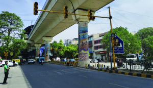 Traffic eases on Vikas Marg after crackdown, new measures