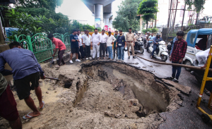 Two injured as road caves in outside ex-UP deputy CM Dinesh Sharma’s Lucknow home