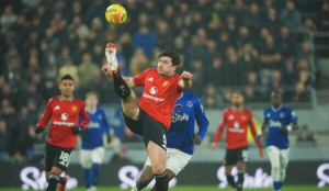United’s defender Maguire gets suspended sentence