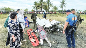 US military plane hits road barrier  during Philippine training, 5 injured