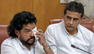 Valmiki scam : Nagendra quits K'taka Cabinet 25 days after reinduction