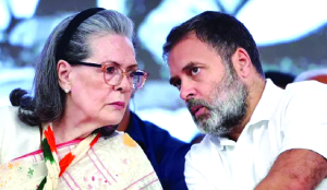 Vande Mataram row: Complaint filed against Sonia, Rahul