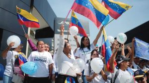 Venezuelans families demand release of detained activists