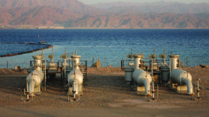 Who is the loser in this slick zone?