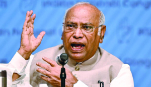 Will win clear majority in TN, Kerala: Kharge