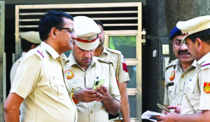 Woman shot dead while cooking in Sangam Vihar; husband absconding
