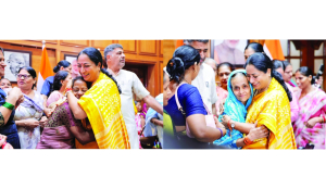 Women tie rakhi to CM Rekha at Assembly, hail Laxmi Yojana