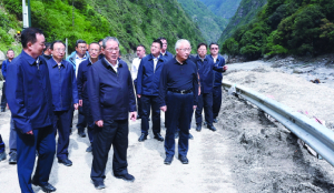 Xi chairs high-level review of Nepal-Tibet flood rescue