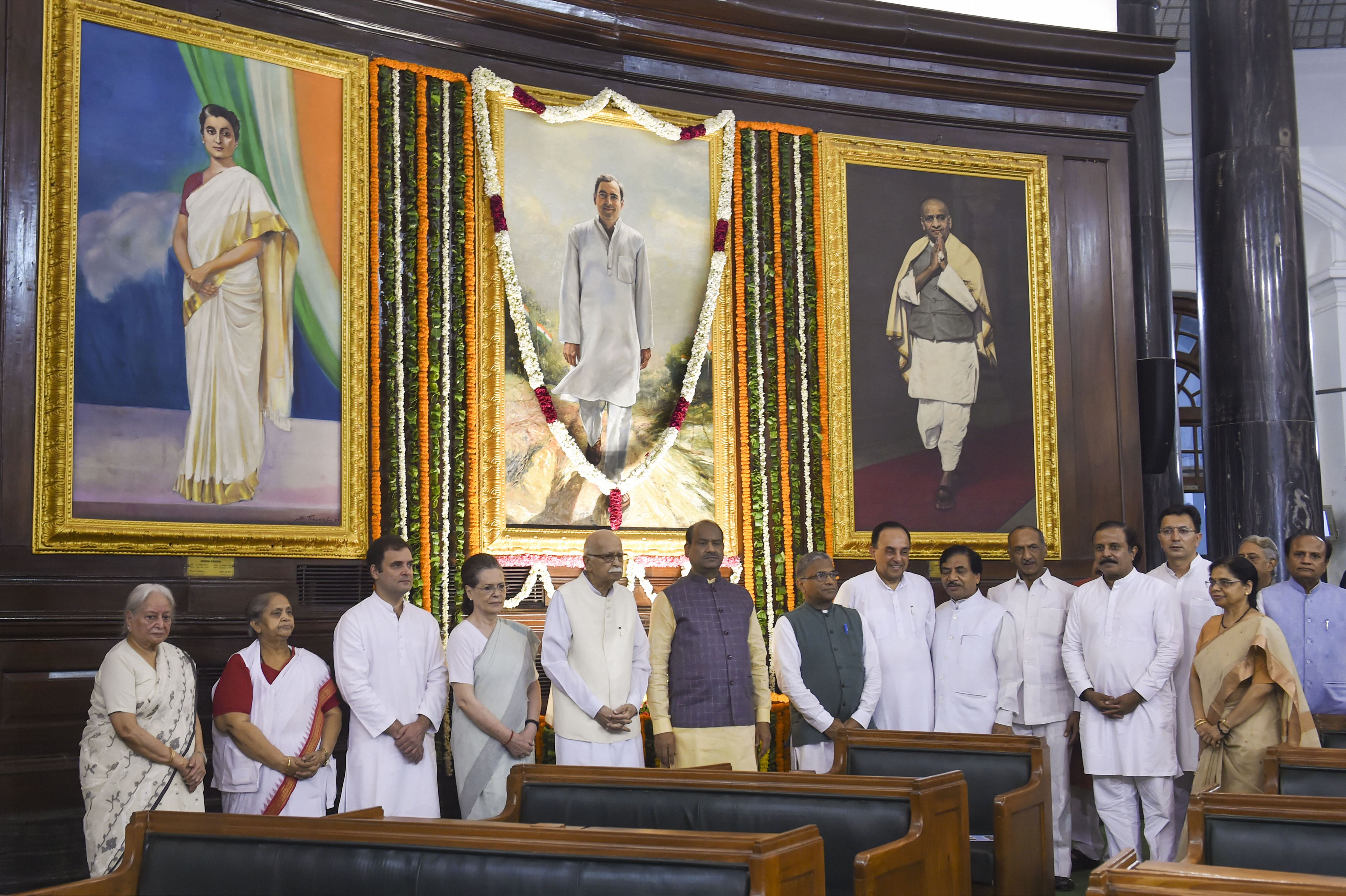 Lok Sabha Speaker Om Birla with Congress interim President Sonia Gandhi, senior BJP leader L K Advani, Rahul Gandhi and other leaders after paying tributes to former prime minister Rajiv Gandhi on his 75th birth anniversary, at Parliament House - PTI